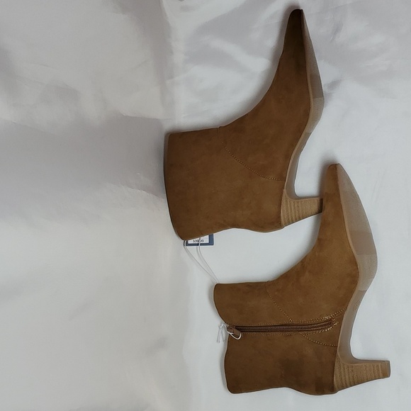 Universal Thread Woman's Frances Ankle Boots ~ Brown - Picture 10 of 15